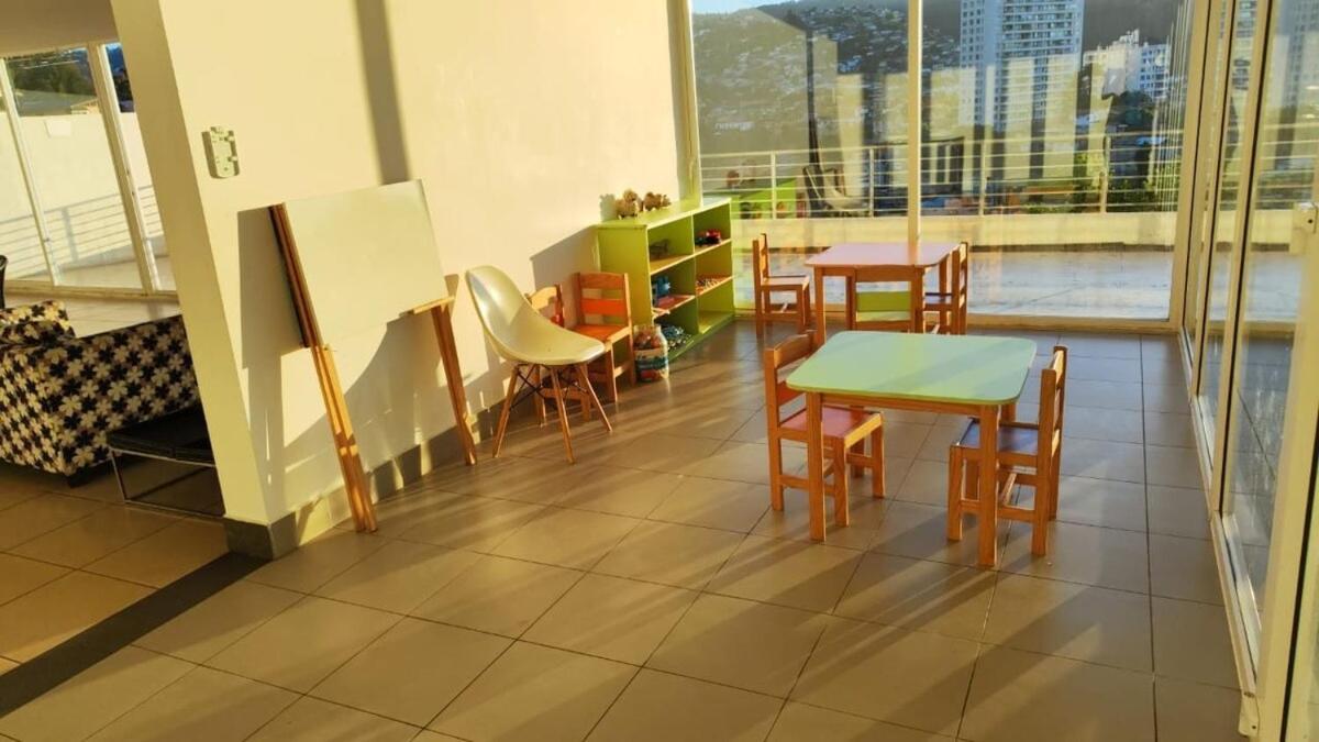 Ocean View & Pool Family 1p Apartment *