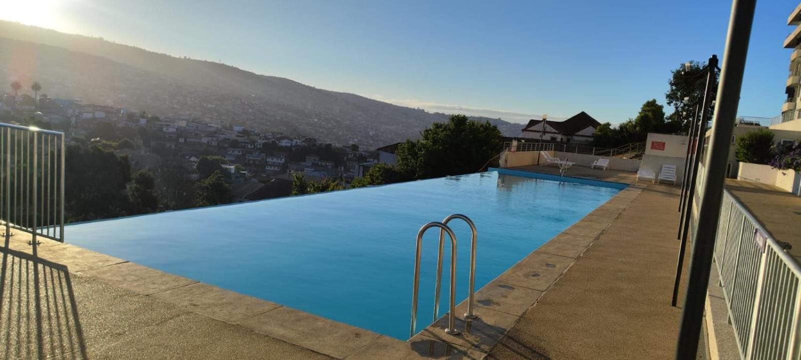 Ocean View & Pool Family 1p * Valparaiso