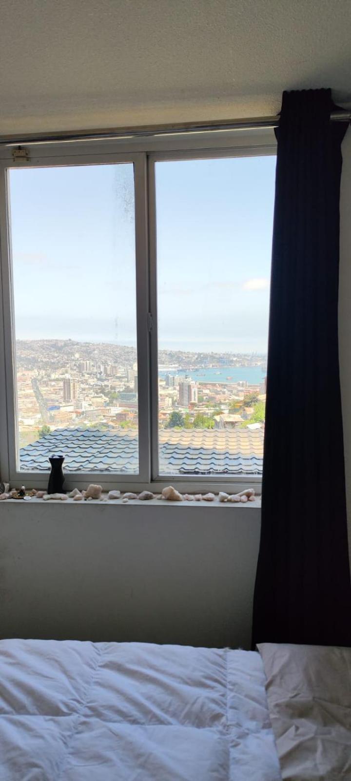 Ocean View & Pool Family 1p Apartment Valparaiso